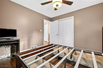 7698 Chillicothe Road, Mentor, OH 44060 - Photo 25