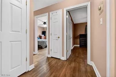 7698 Chillicothe Road, Mentor, OH 44060 - Photo 27