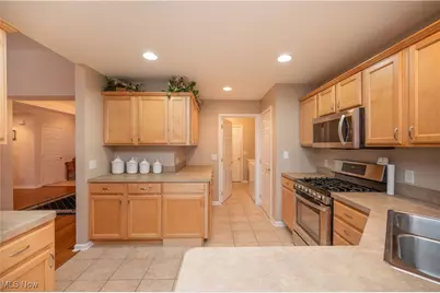 125 Fitch Boulevard #201, Austintown, OH 44515 - Photo 17