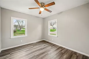 414 10th St, Struthers, OH 44471 - Photo 9