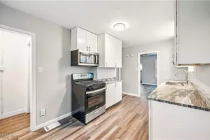 414 10th St, Struthers, OH 44471 - Photo 5