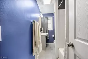 994 Moeller Ave, Akron, OH 44307 - Photo 15