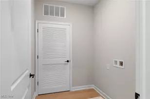 449 Harbor Ln, Lorain, OH 44052 - Photo 17