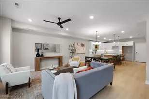 449 Harbor Ln, Lorain, OH 44052 - Photo 3