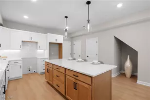 449 Harbor Ln, Lorain, OH 44052 - Photo 5