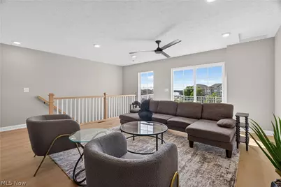 449 Harbor Lane, Lorain, OH 44052 - Photo 31
