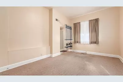 427 Harding Road, Zanesville, OH 43701 - Photo 17