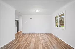 23409 McCann St, Warrensville Heights, OH 44128 - Photo 11