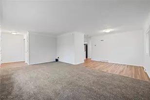 23409 McCann St, Warrensville Heights, OH 44128 - Photo 9