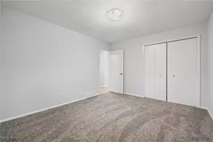 23409 McCann St, Warrensville Heights, OH 44128 - Photo 19