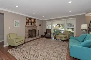 23910 Wimbledon Rd, Huber Heights, OH 44122 - Photo 3