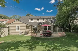 23910 Wimbledon Rd, Huber Heights, OH 44122 - Photo 35