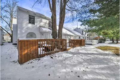 17922 Cambridge Oval, Strongsville, OH 44136 - Photo 29