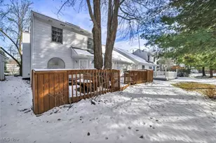 17922 Cambridge Oval, Strongsville, OH 44136 - Photo 29