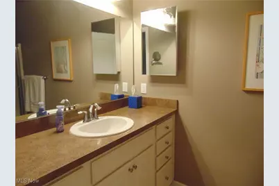 1395 E Cross Creek Drive, Willoughby, OH 44094 - Photo 15