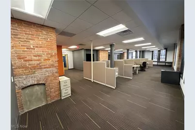 2217 E 9th Street #2nd fl, Loveland, OH 44115 - Photo 5