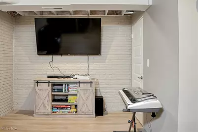 104 Pinehollow Circle, Chardon, OH 44024 - Photo 25