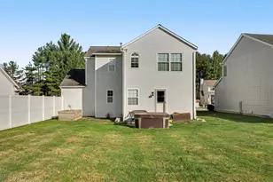 104 Pine Hollow Cir, Chardon, OH 44024 - Photo 45