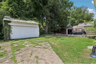 764 Chalker Street, Akron, OH 44310 - Photo 33