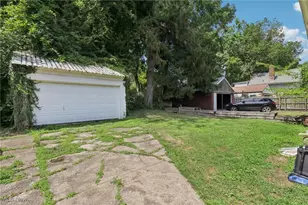 764 Chalker St, Akron, OH 44310 - Photo 33