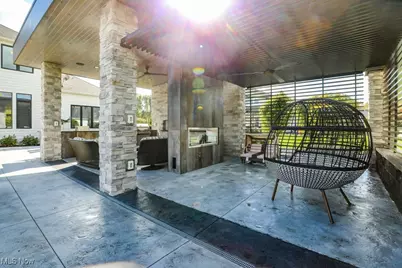 7048 Emerson Circle NW, Massillon, OH 44646 - Photo 9