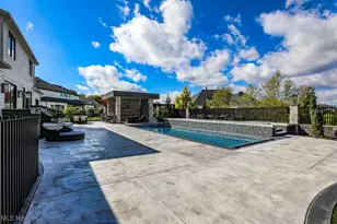 7048 Emerson Cir NW, Massillon, OH 44646 - Photo 5