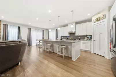 6170 James Drive, Lorain, OH 44053 - Photo 17