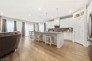 6170 James Dr, Lorain, OH 44053 - Photo 17