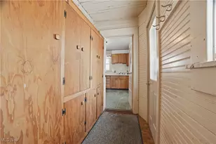 992 Mill St, Conneaut, OH 44030 - Photo 13