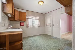 992 Mill St, Conneaut, OH 44030 - Photo 11