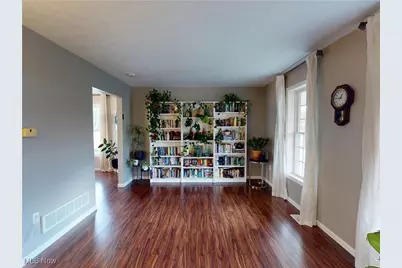 912 Tamwood Drive, Canal Fulton, OH 44614 - Photo 5