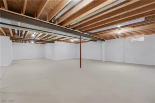 2630 Squirrel Hollow St NE, Canton, OH 44704 - Photo 41