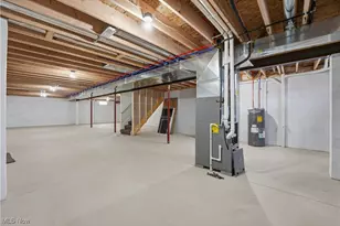 2630 Squirrel Hollow St NE, Canton, OH 44704 - Photo 39