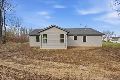 2630 Squirrel Hollow Street NE, Canton, OH 44704 - Photo 3