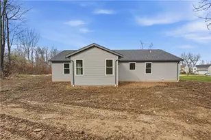 2630 Squirrel Hollow St NE, Canton, OH 44704 - Photo 3