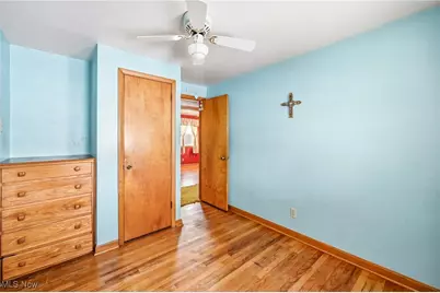 250 E Manor Avenue, Struthers, OH 44471 - Photo 15