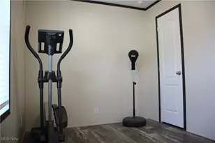 11638 3rd St, Sandyville, OH 44643 - Photo 7