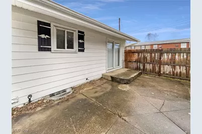 1173 Madrid Drive, Akron, OH 44313 - Photo 5