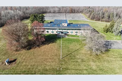 1610 Hubbard Thomas Road, Hubbard, OH 44425 - Photo 1