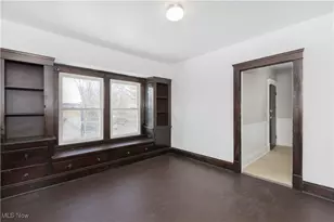 9905 Lamontier Ave, Loveland, OH 44104 - Photo 7