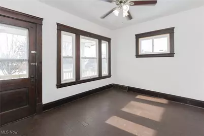 9905 Lamontier Avenue, Loveland, OH 44104 - Photo 3