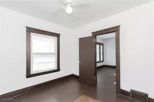 9905 Lamontier Ave, Loveland, OH 44104 - Photo 17