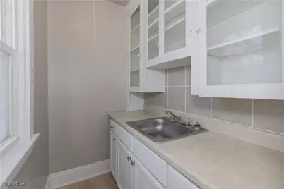 9905 Lamontier Avenue, Loveland, OH 44104 - Photo 13