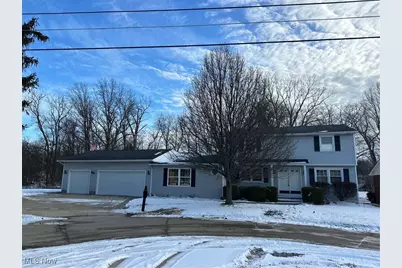 915 Nautical Drive, Vermilion, OH 44089 - Photo 1