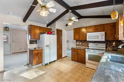 3136 Bird Drive, Ravenna, OH 44266 - Photo 11