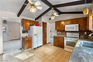 3136 Bird Dr, Ravenna, OH 44266 - Photo 11