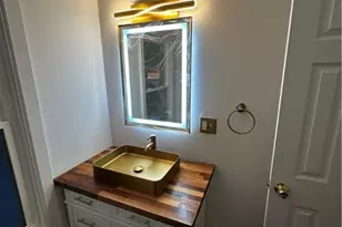 17012 Stockbridge Ave, Loveland, OH 44128 - Photo 5