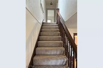 214 W 7th Street, Uhrichsville, OH 44683 - Photo 13