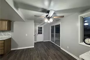 782 Hill St, Coshocton, OH 43812 - Photo 11