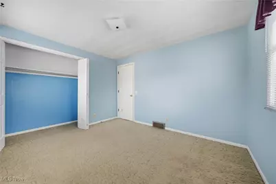 2538 Ironstone Street NE, Canton, OH 44705 - Photo 27